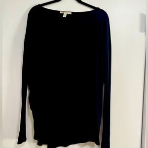 Long sleeve scoop, neck T-shirt
